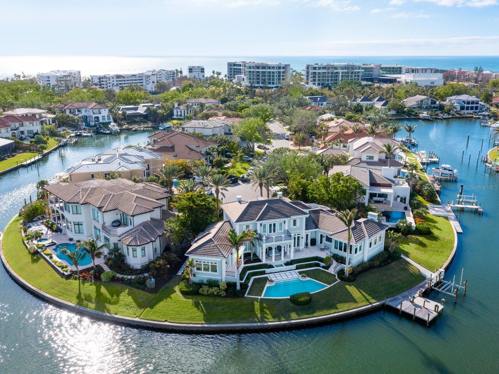 560 Harbor Point Road, Longboat Key, FL