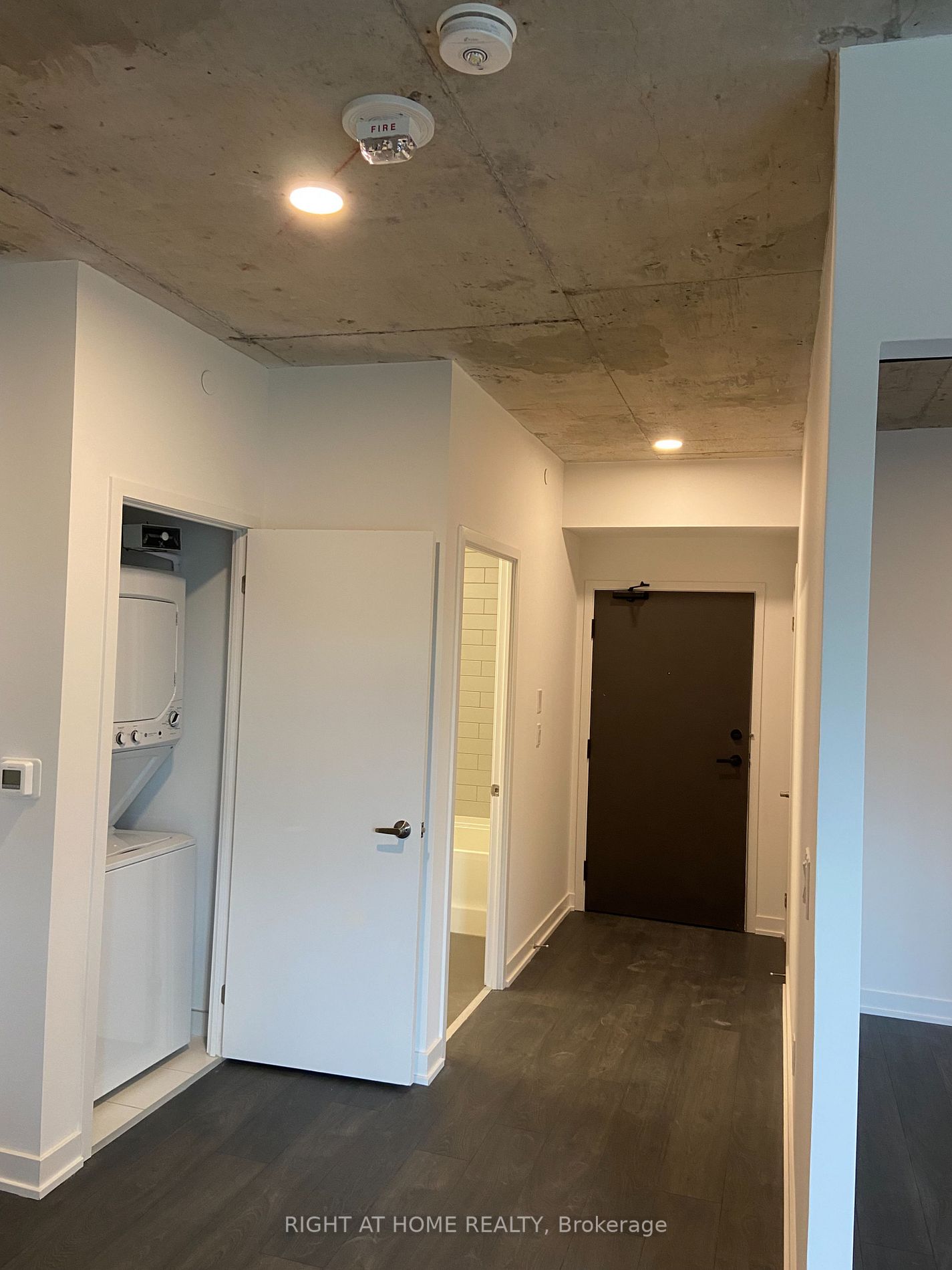 57 Brock Ave 316