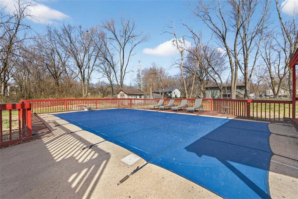 600 NE 114th Street
