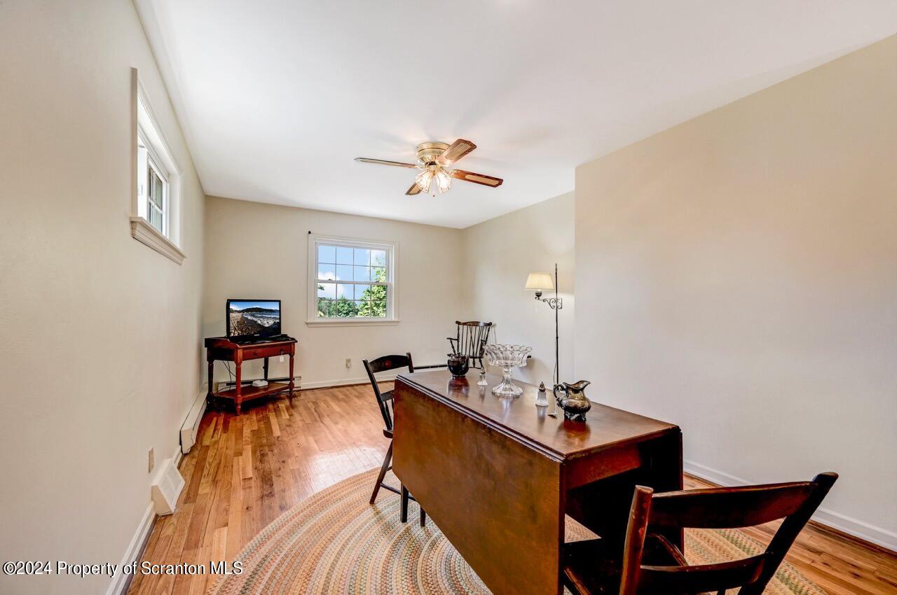 100 Buckhill
