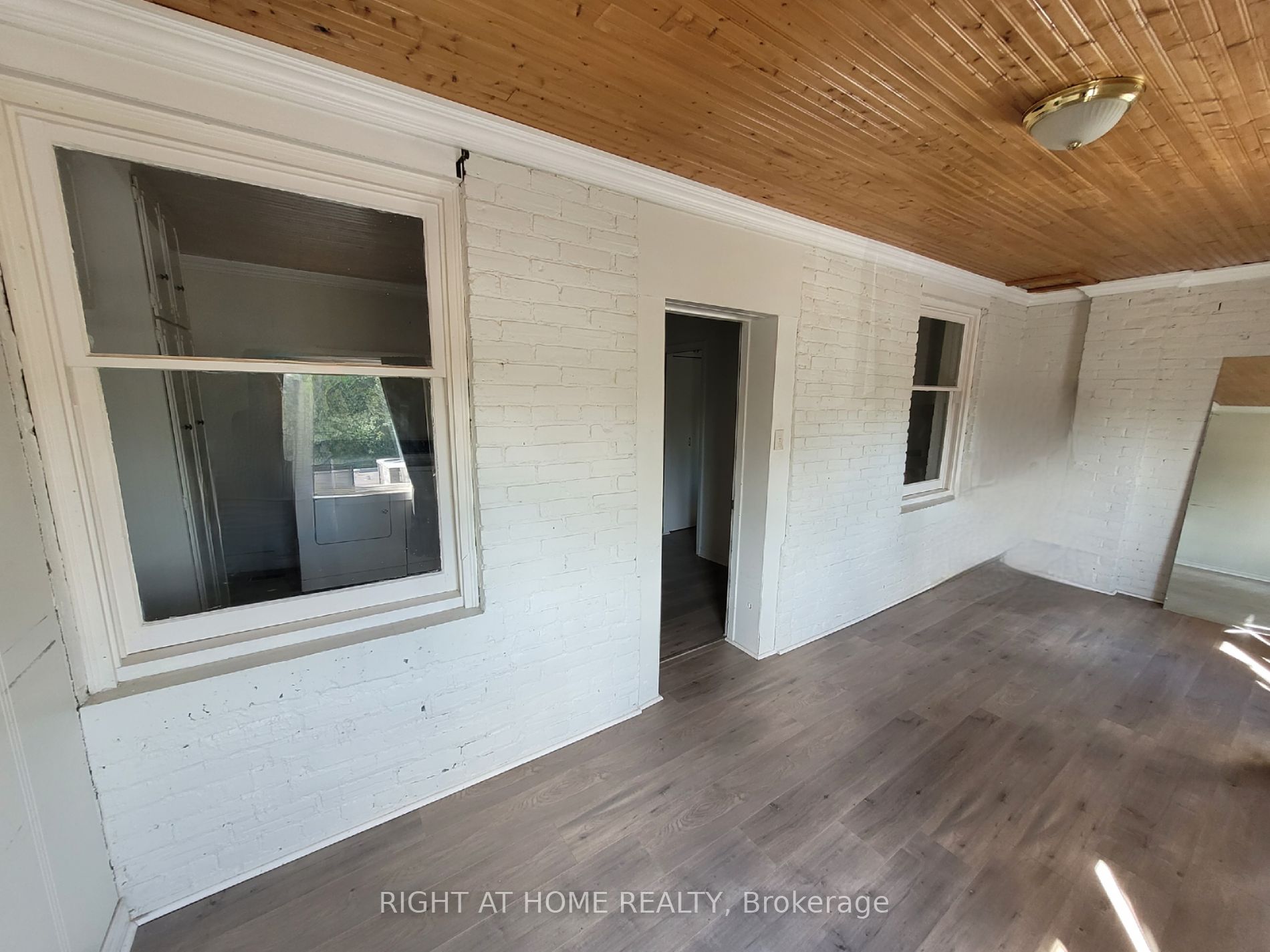 125 W Main St 2nd Fl