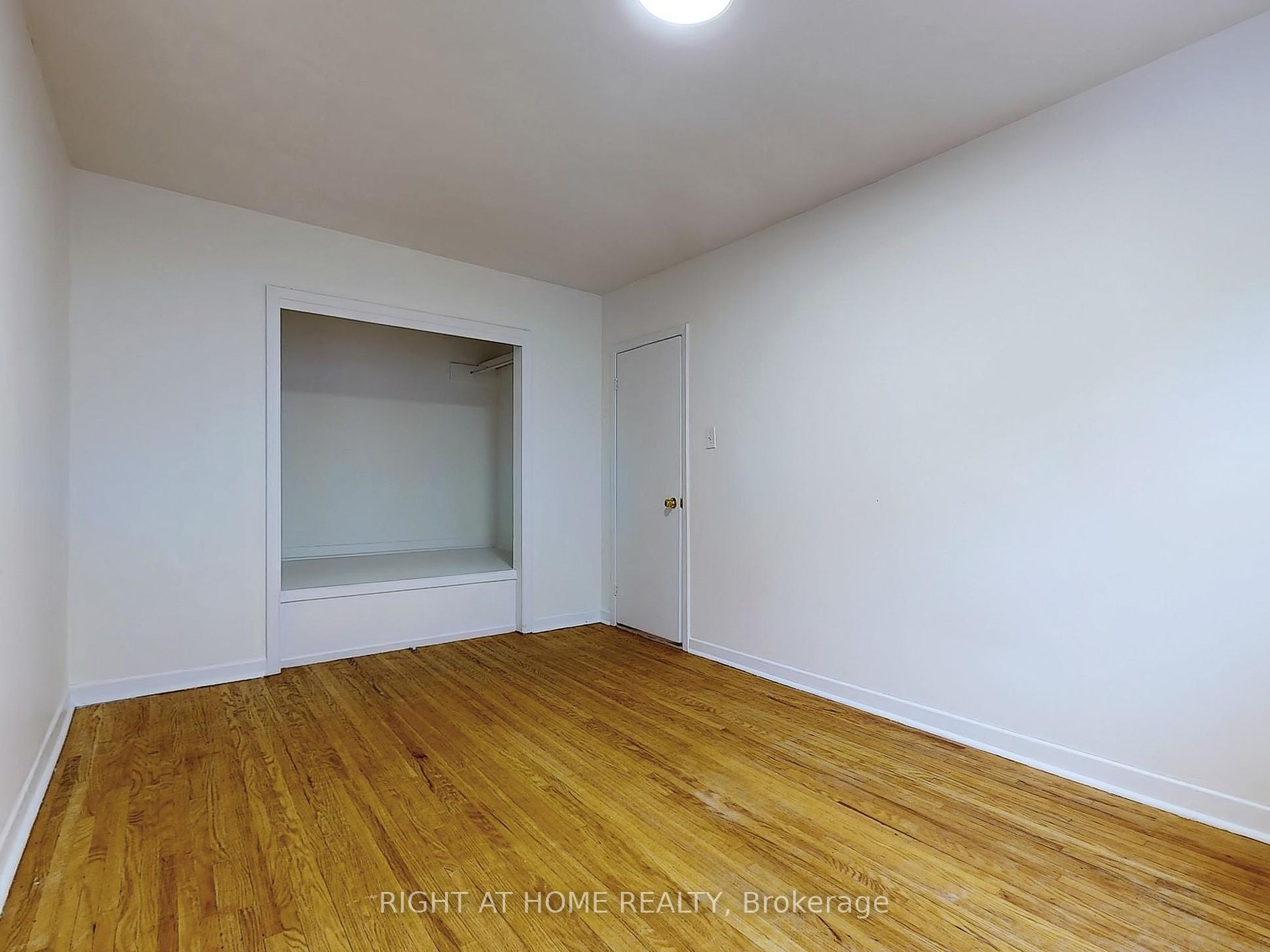 1270 Davenport Rd Upper