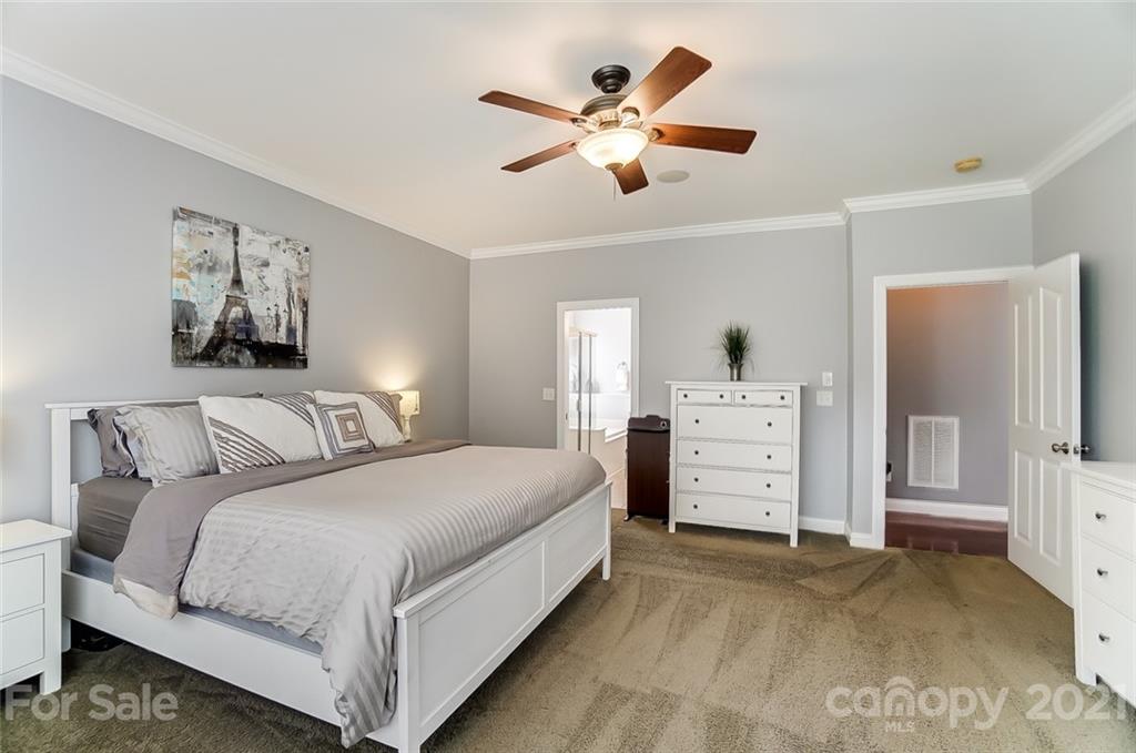 12058 Pelican Court