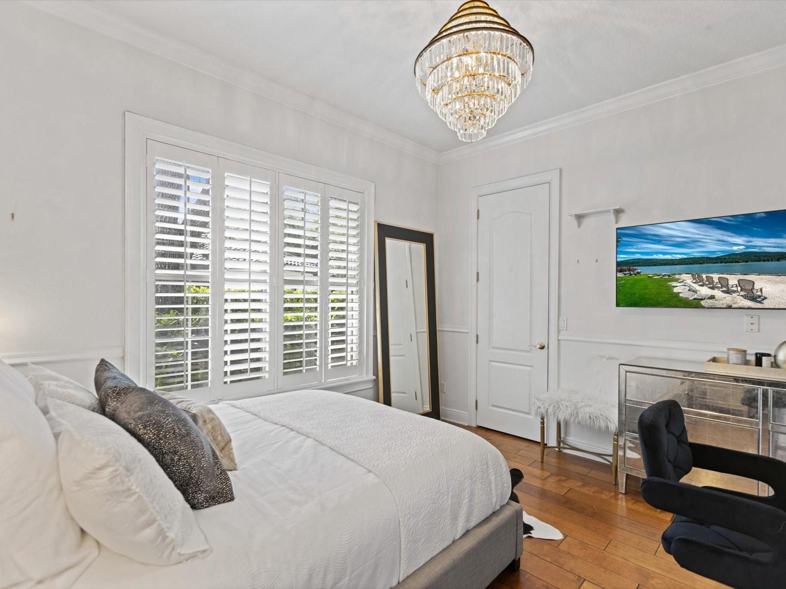 6215 Blakeford Drive