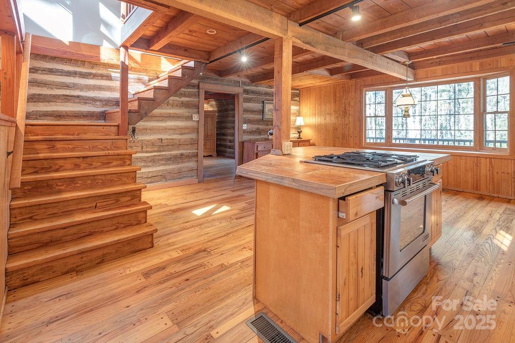 117 Woods View Trail