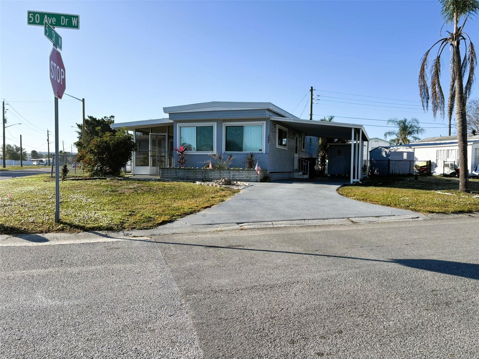 504 50th Avenue Dr W Avenue W