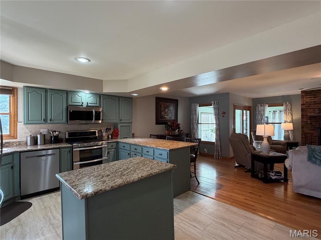244 Hummingbird Lane