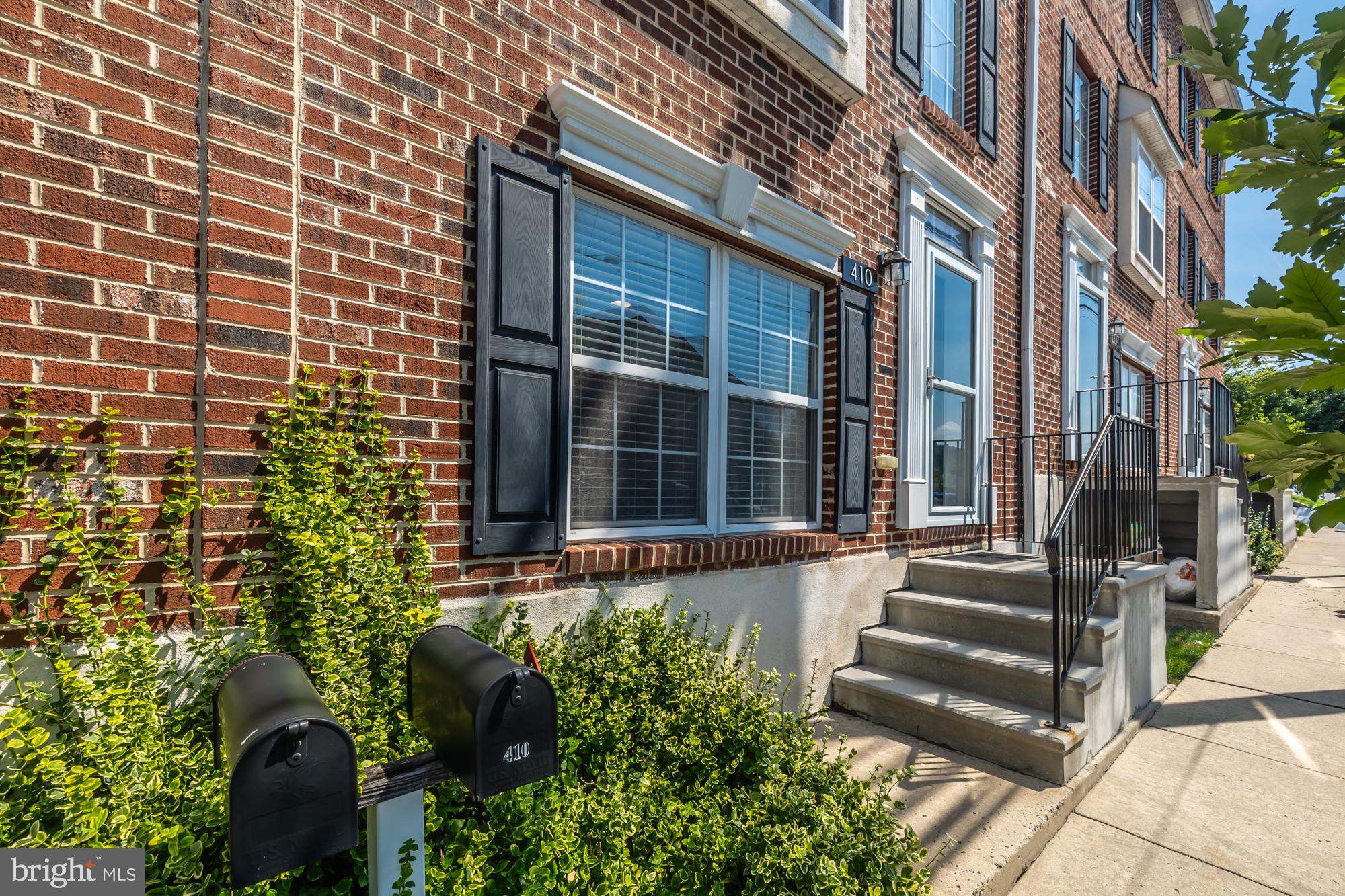 410 E Elm Street
