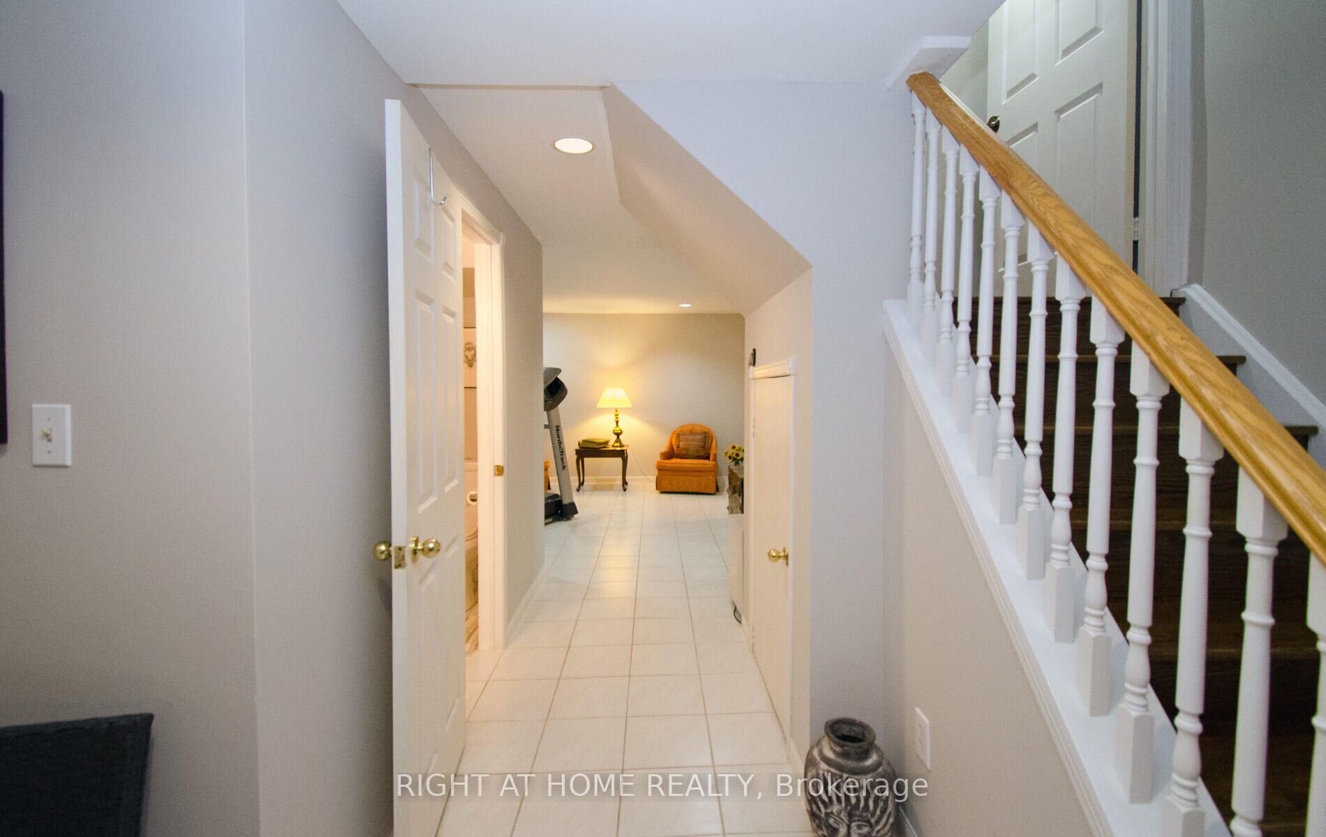 54 Ferguson Pl