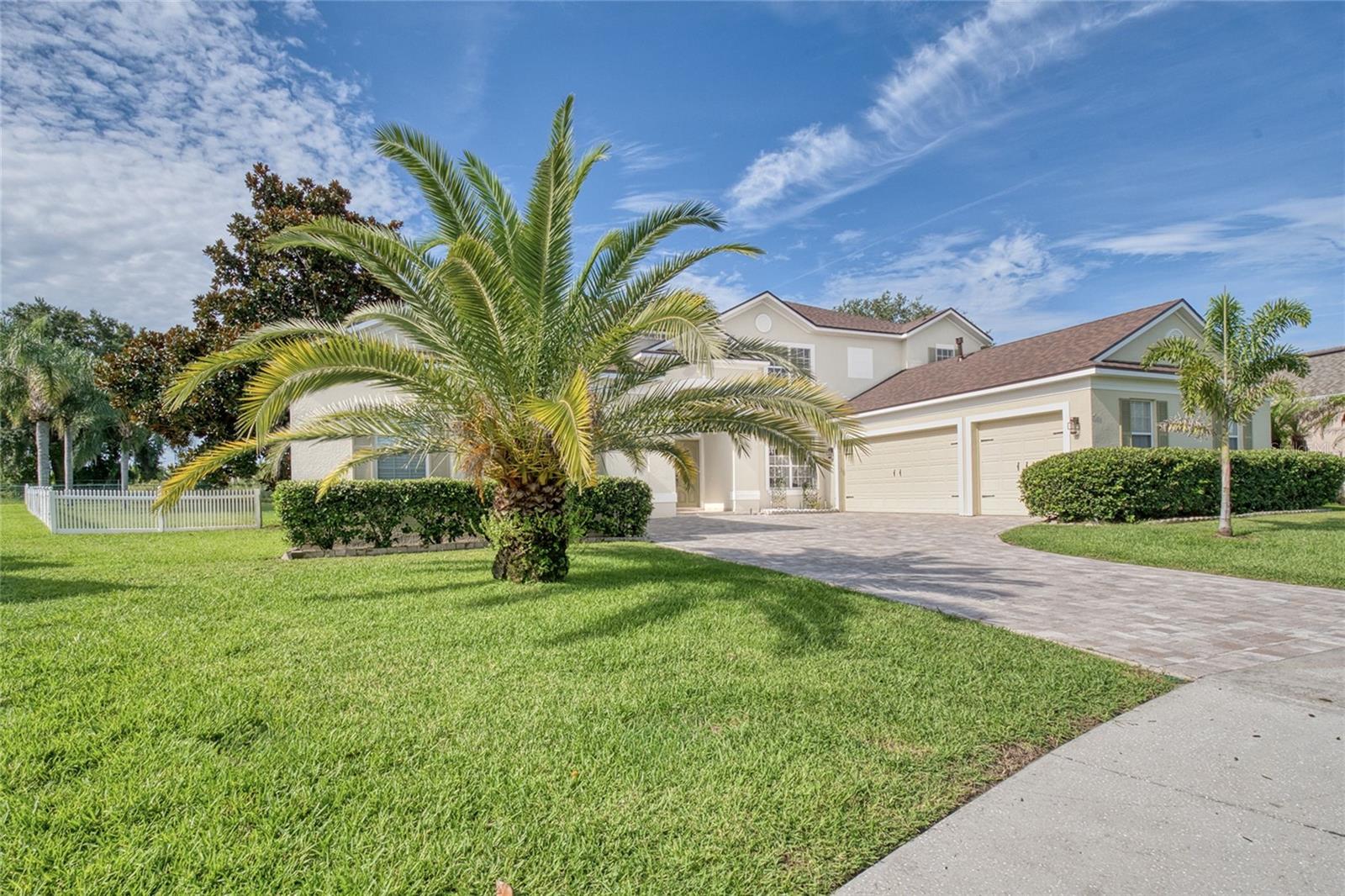 2924 Majestic Isle Drive