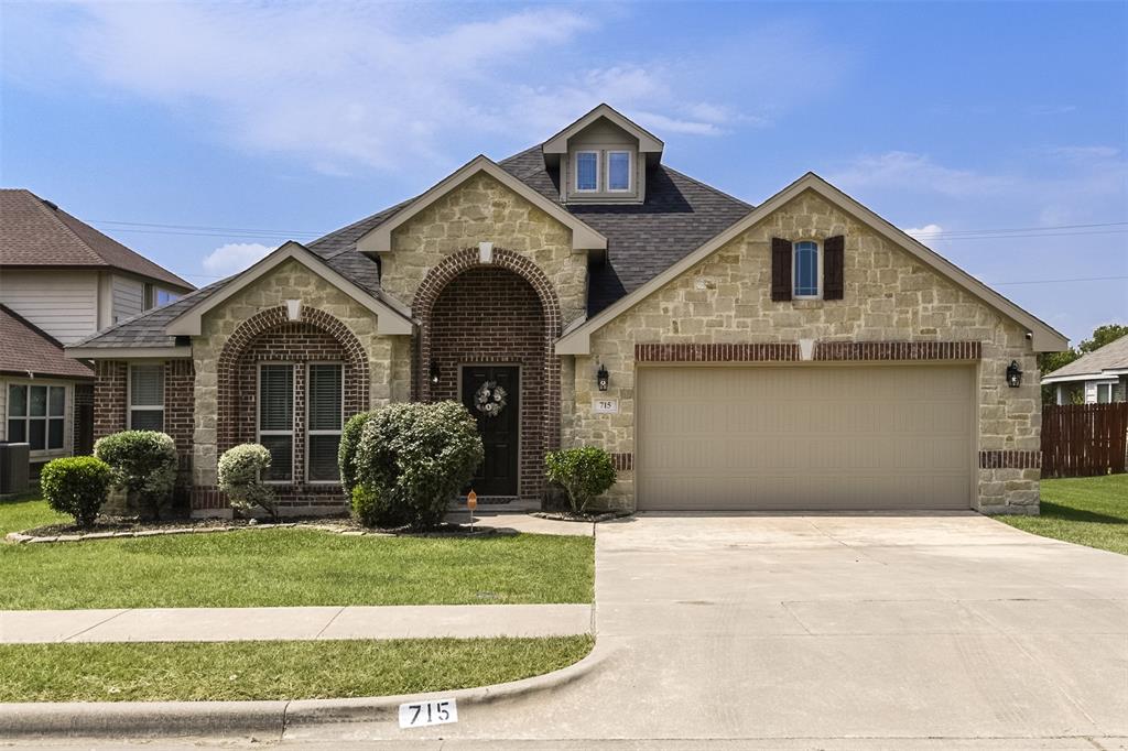 715 Lakeview Drive