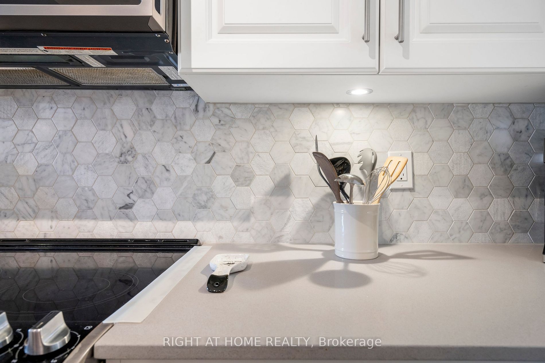 25 Baker Hill Blvd 408