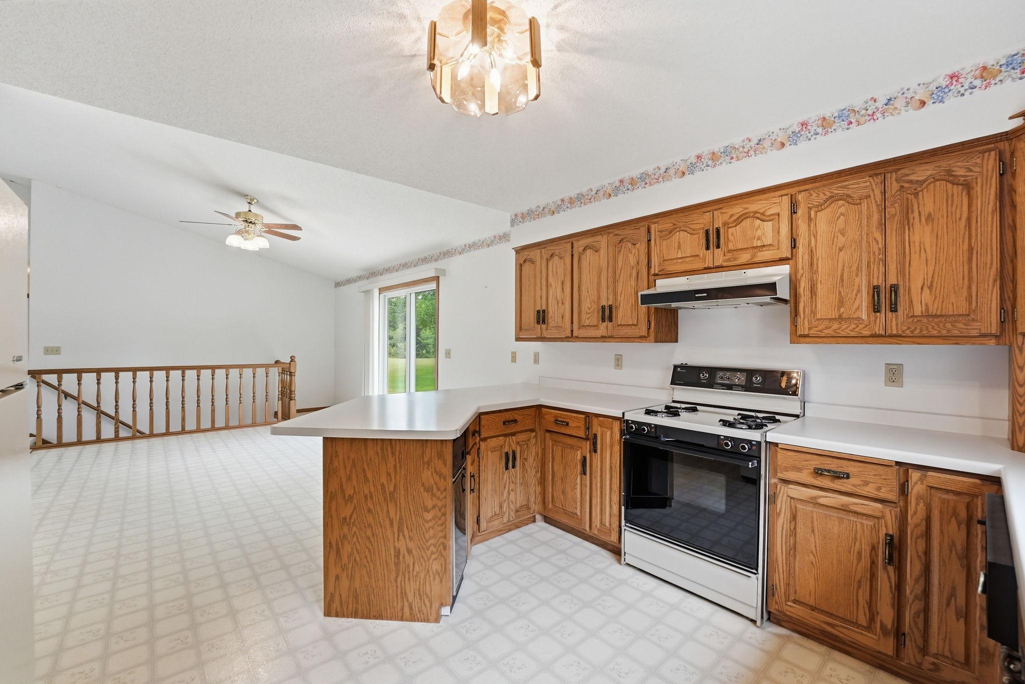 1850 E 49th Street SE