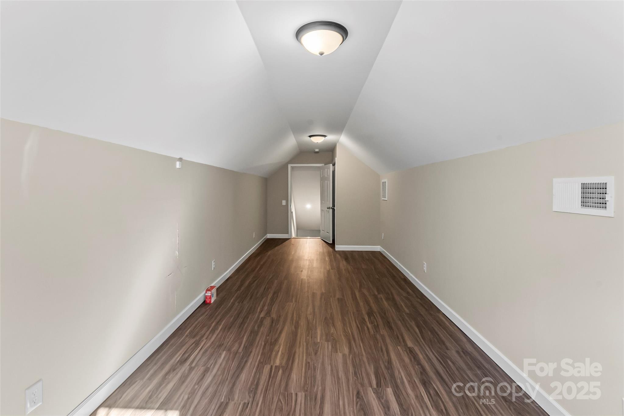 3381 Peninsula Pointe Drive NW