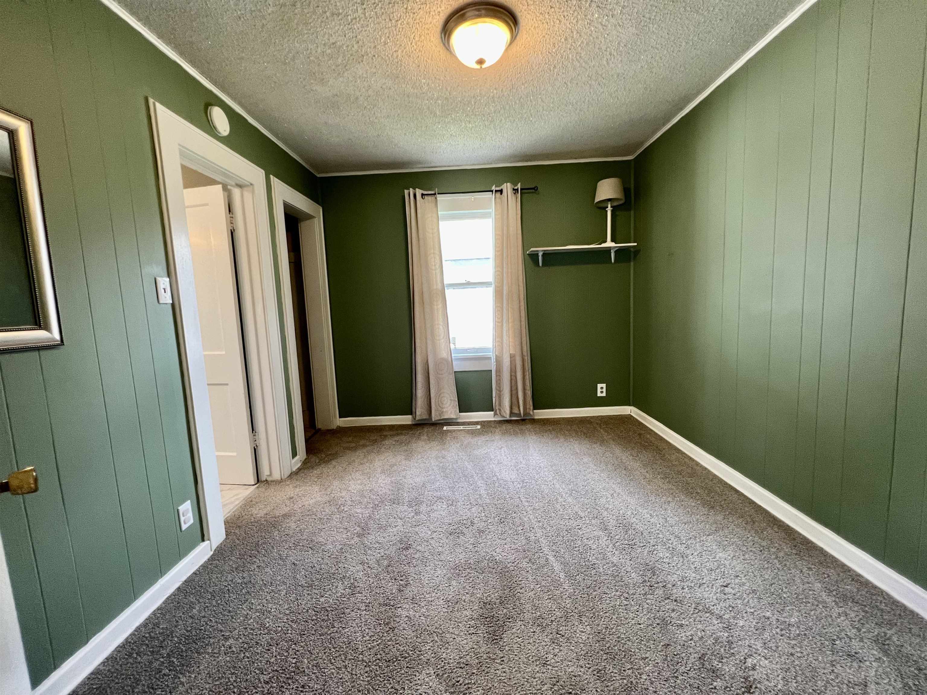 1118 N B