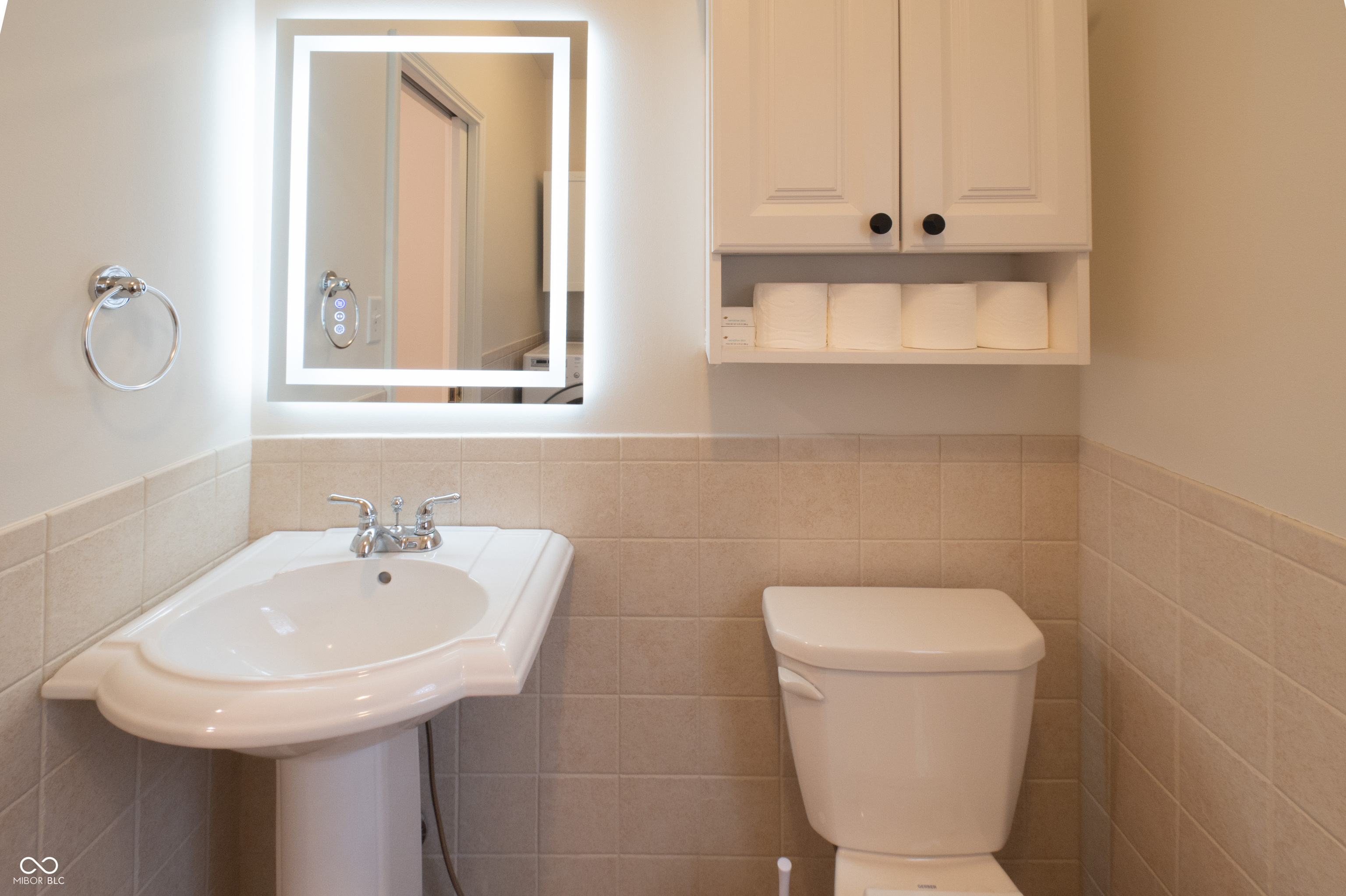 1701 Pathway Drive N