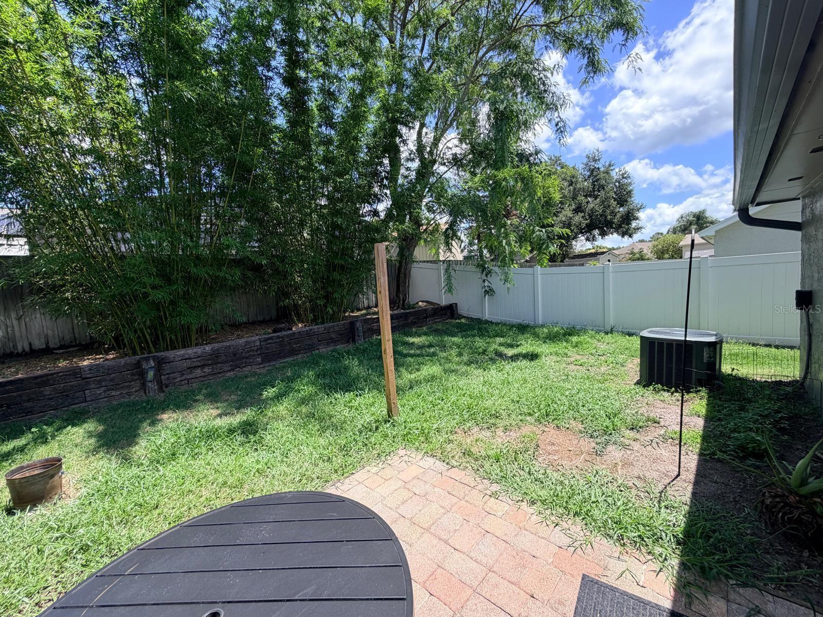 1083 Beckstrom Dr