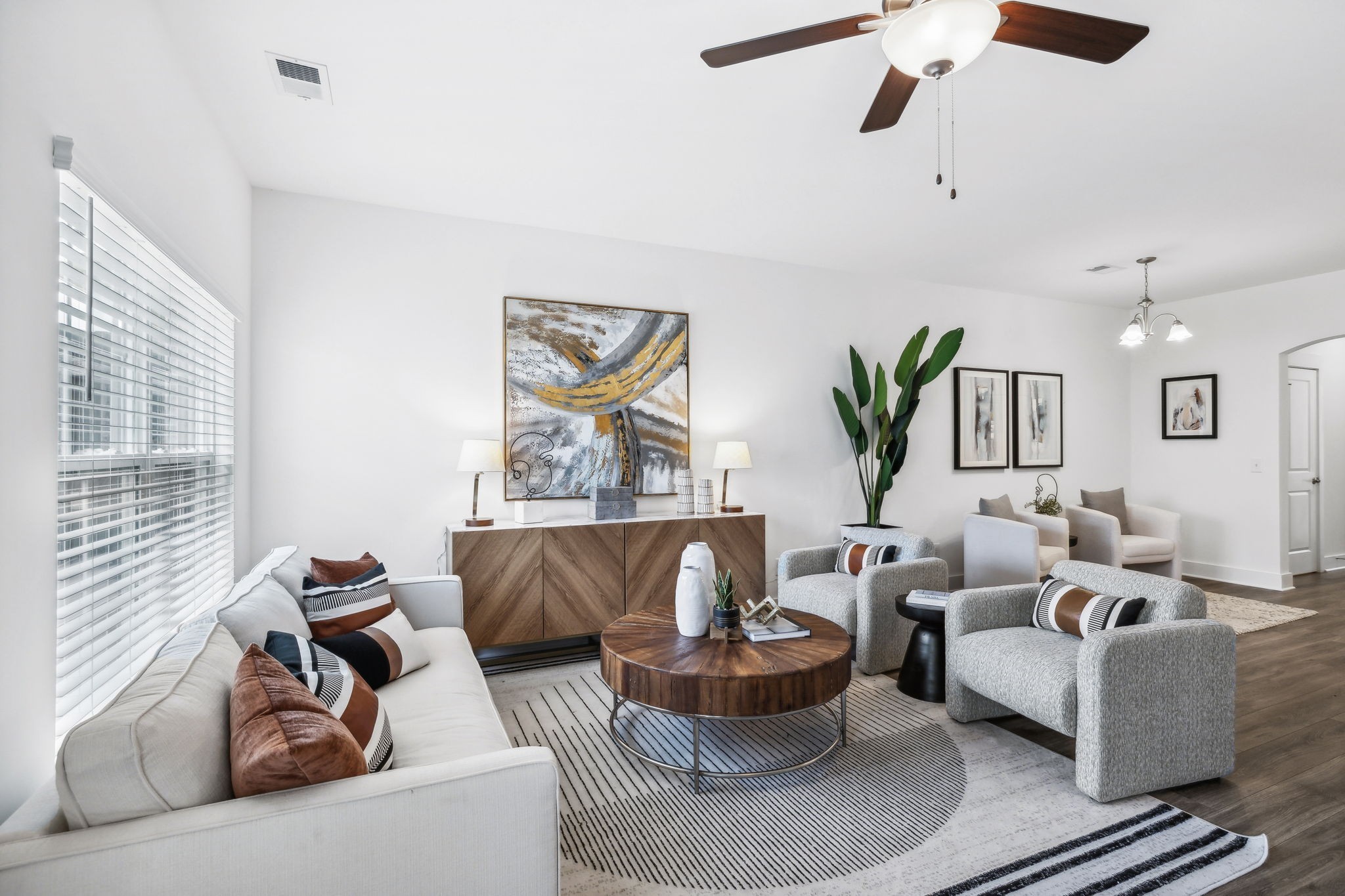 1086 Sweetleaf Dr