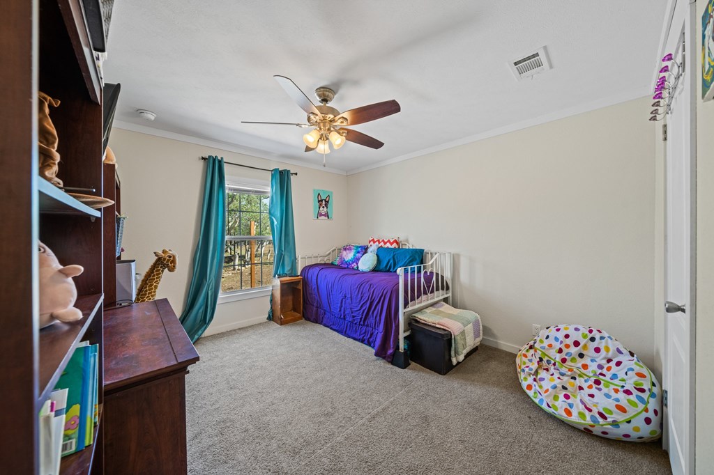 195 NW Crooked Creek Path