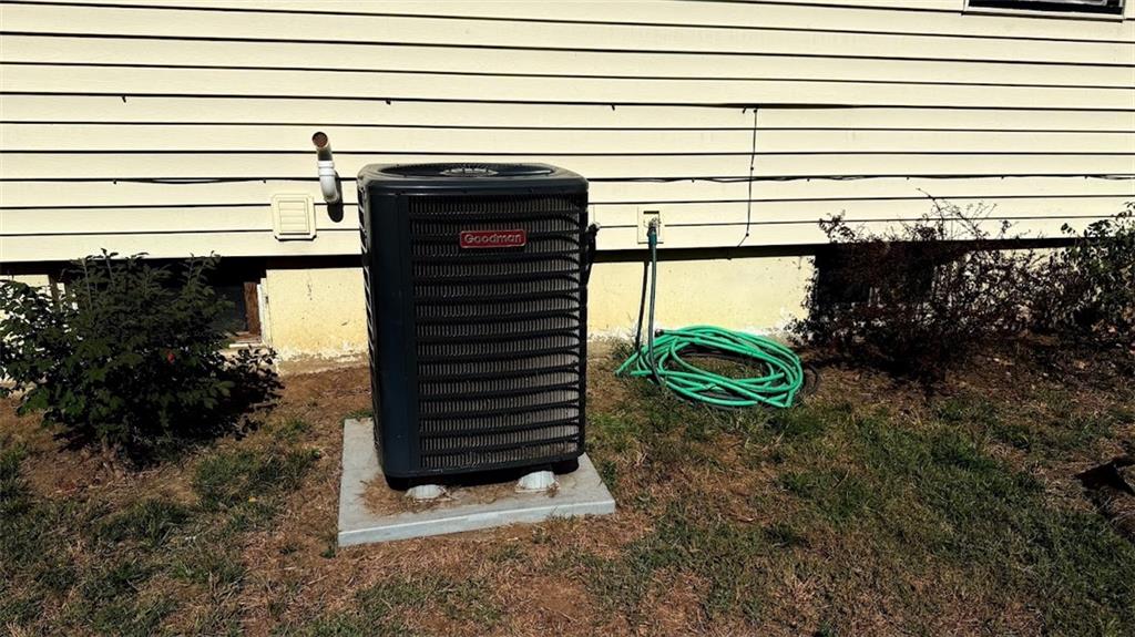 327 E Longfellow Street