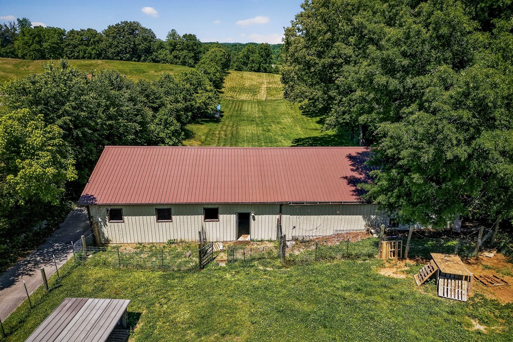 2246 Hidden Cove Rd