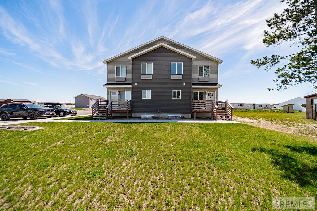 2302 Trails End