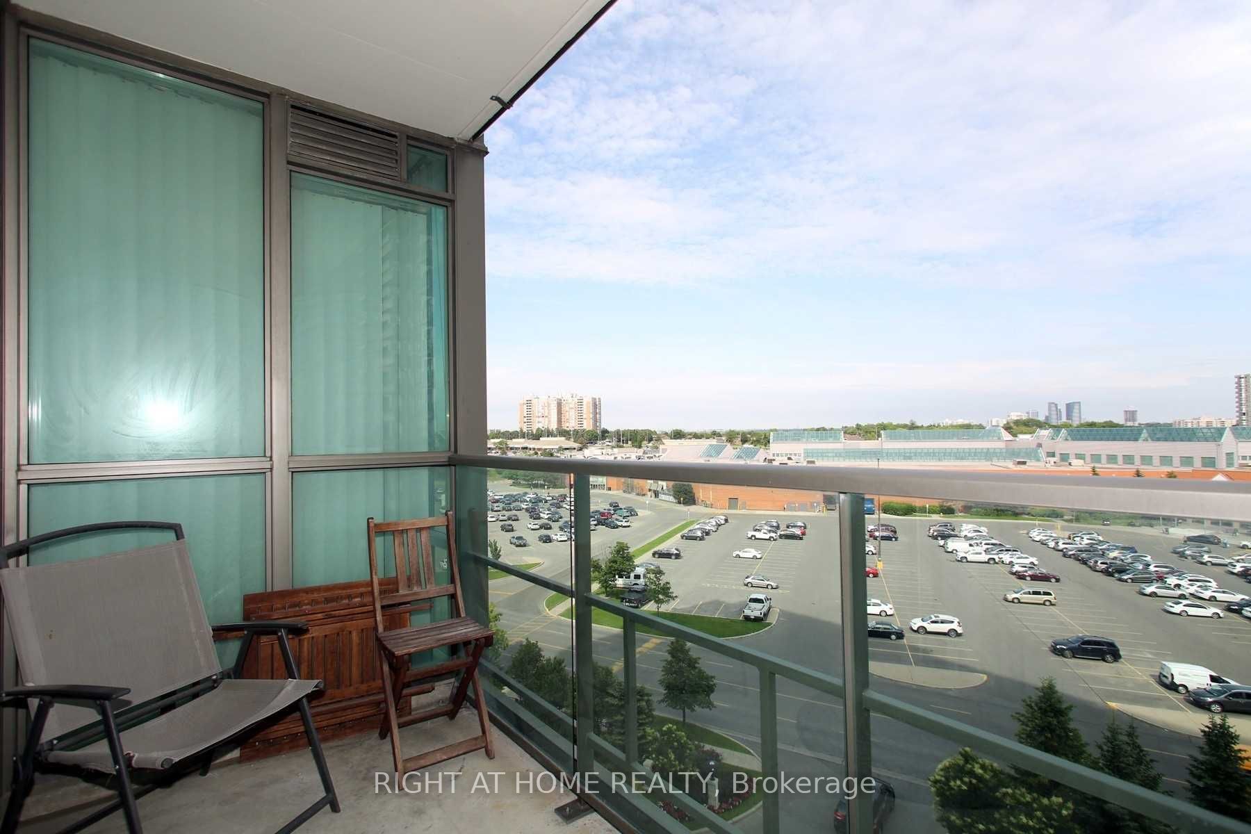 100 Promenade Circ 708