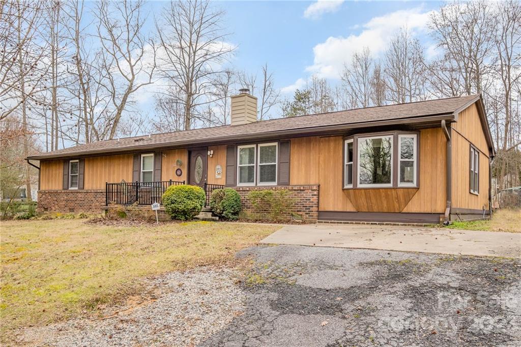 504 W Park Avenue, Mooresville, NC 28115