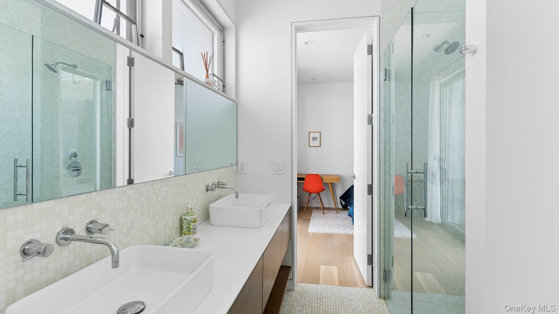 55 Lewis Walk