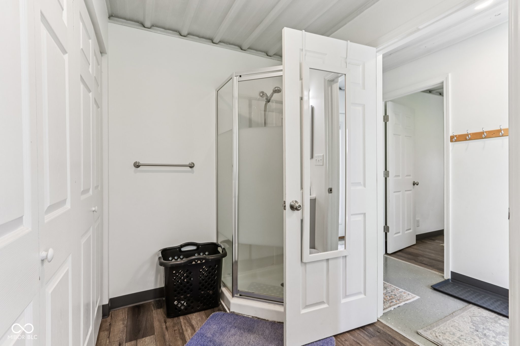 26735 Six Points Road