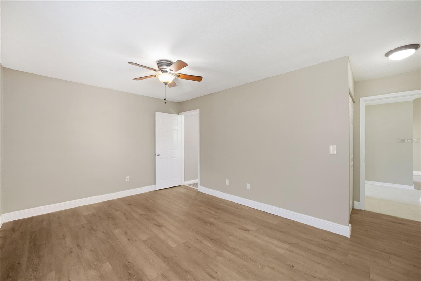 8201 Clermont St