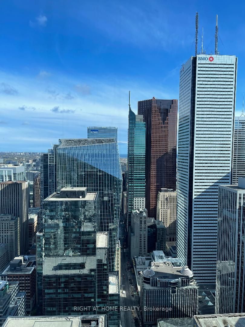 180 University Ave 5607