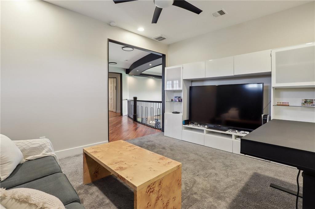 10239 N Kansas Avenue