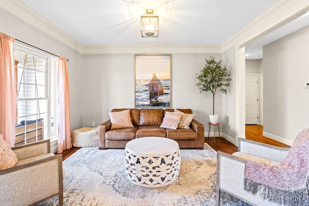 9709 N Farley Avenue