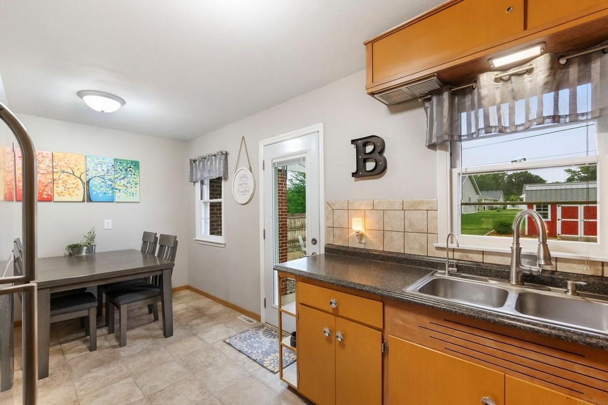 812 8th Street