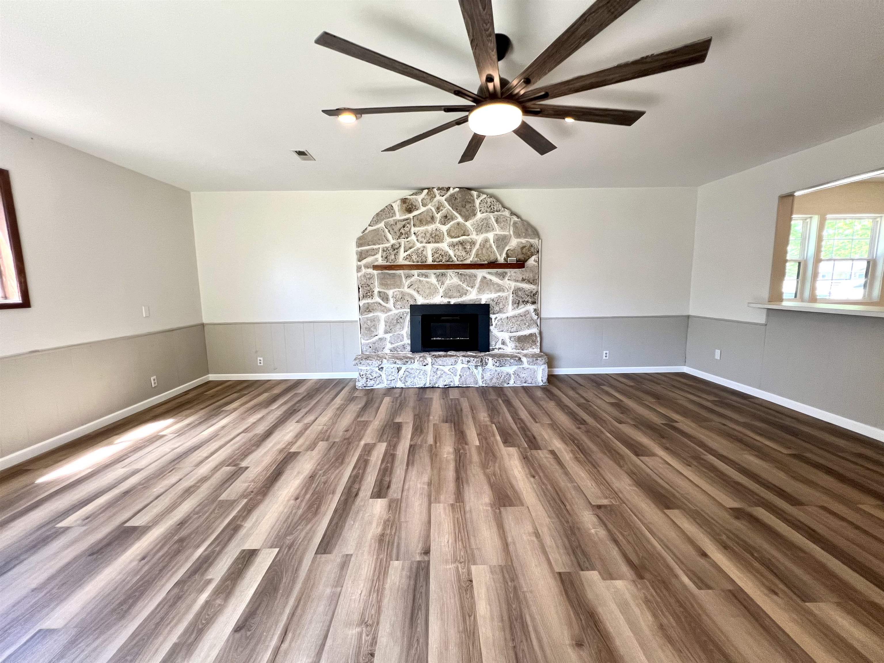 1124 N 7th