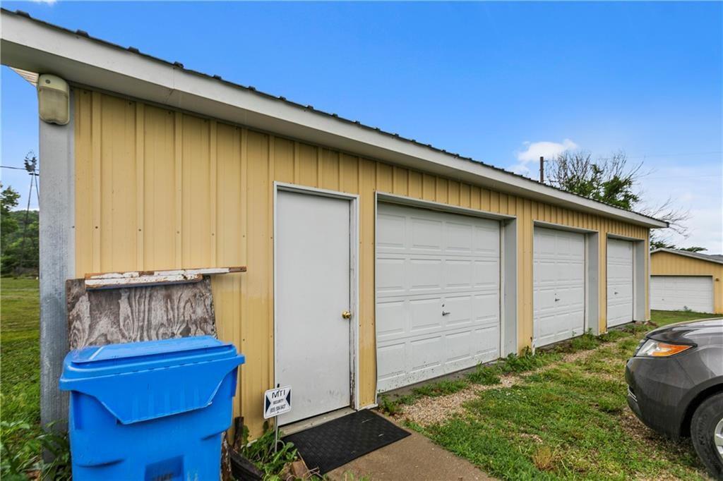 15975 Chieftain Road