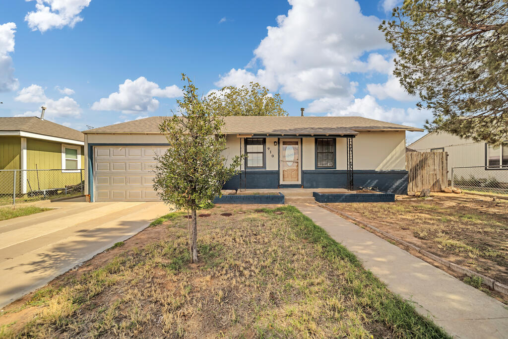 Charming 3 bedroom, 1 bathroom home. Features 2 spacious living areas, large backyard with a large patio for gatherings. New HVAC in 2026, New Roof in 2026. Call for a tour today!