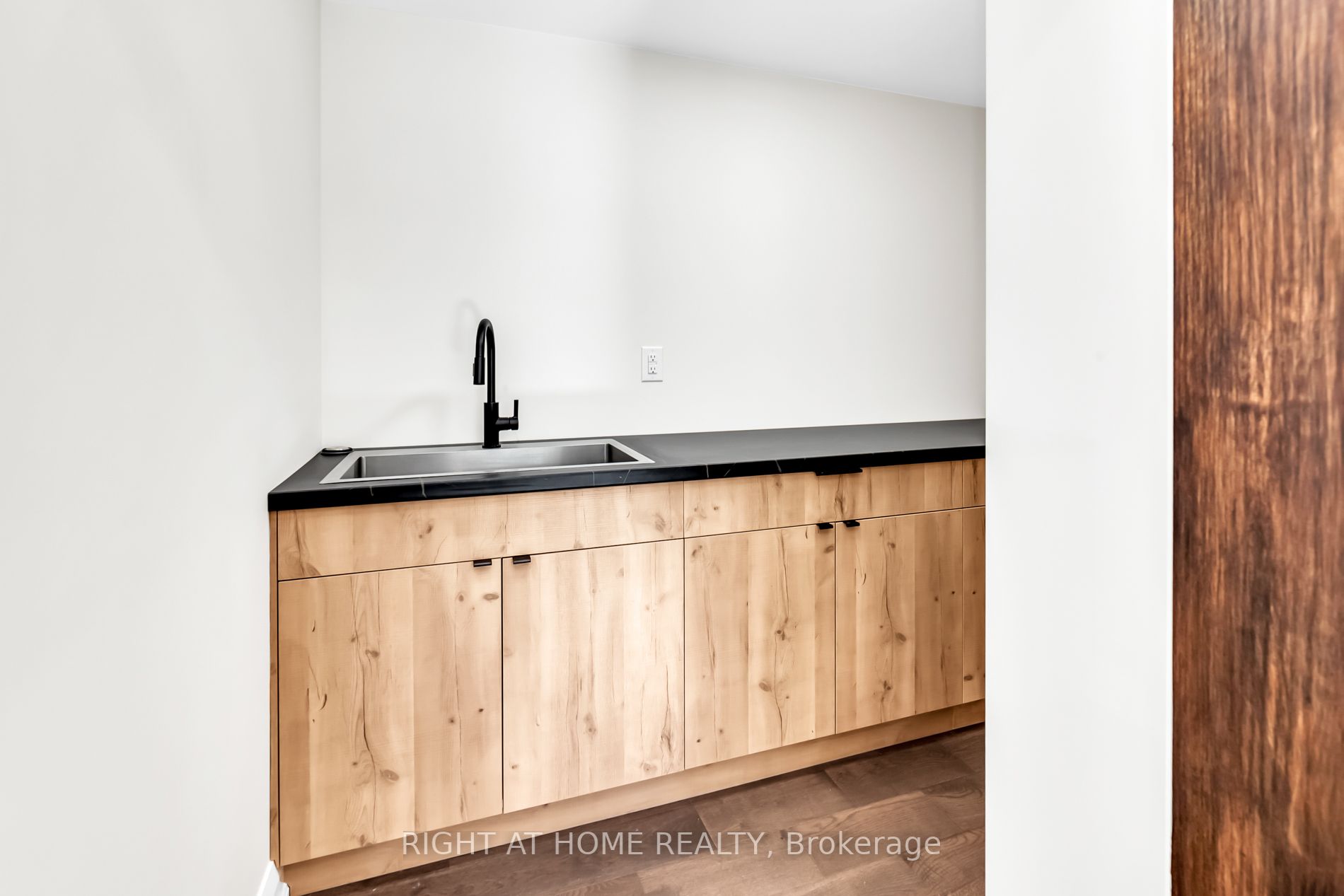 6067 Concession Road B-C N/A