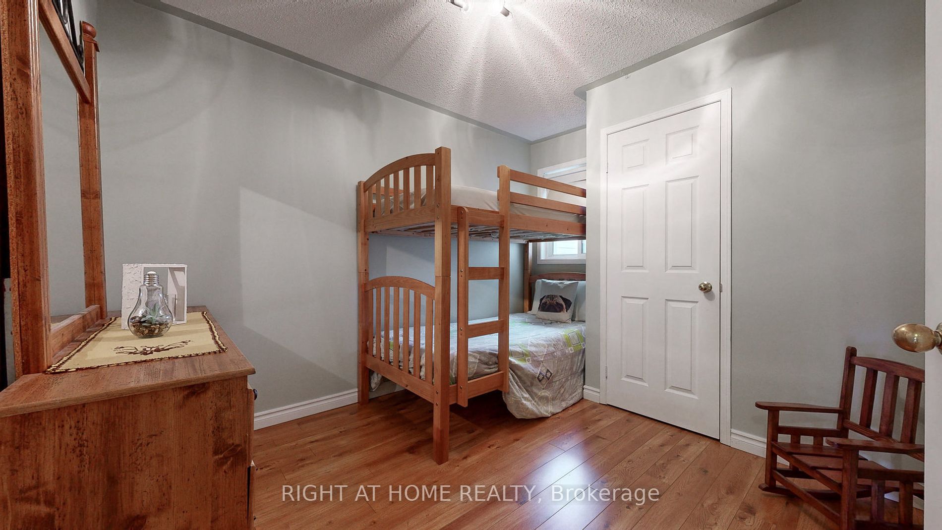 34 Rumi Cres