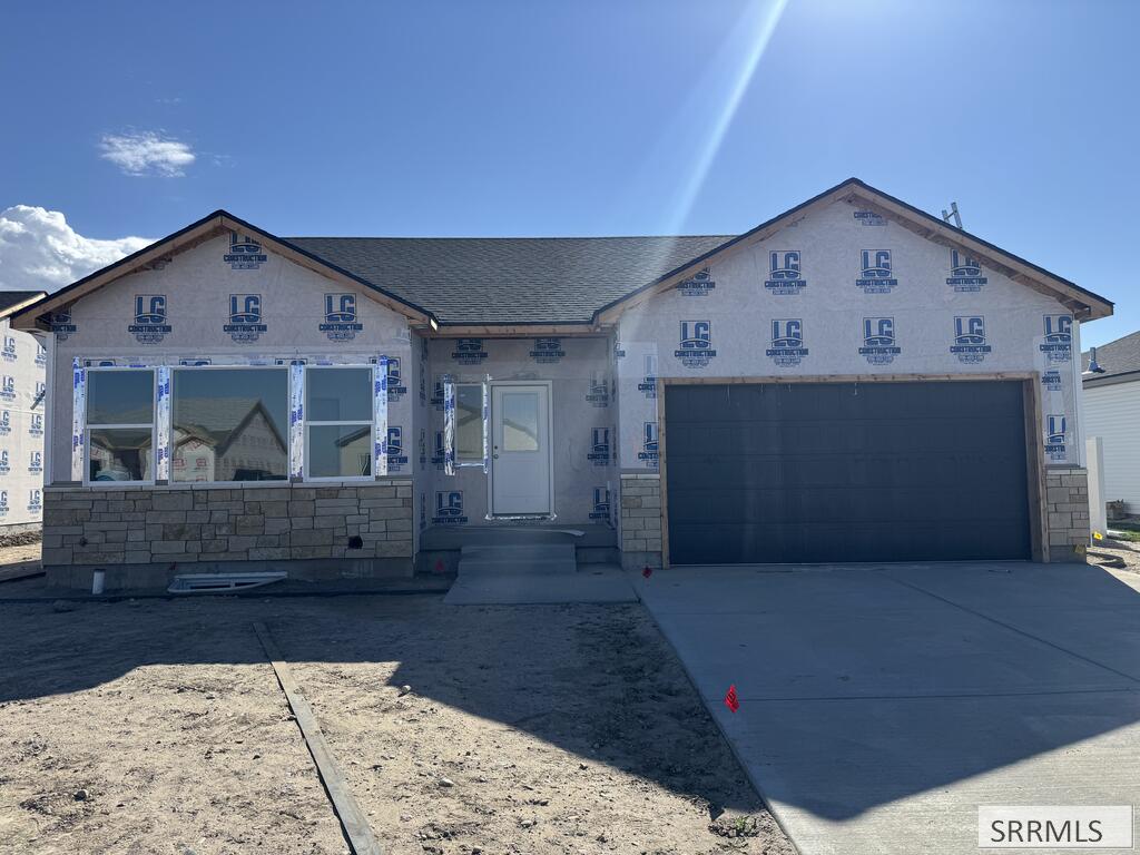 560 Abigail Lane