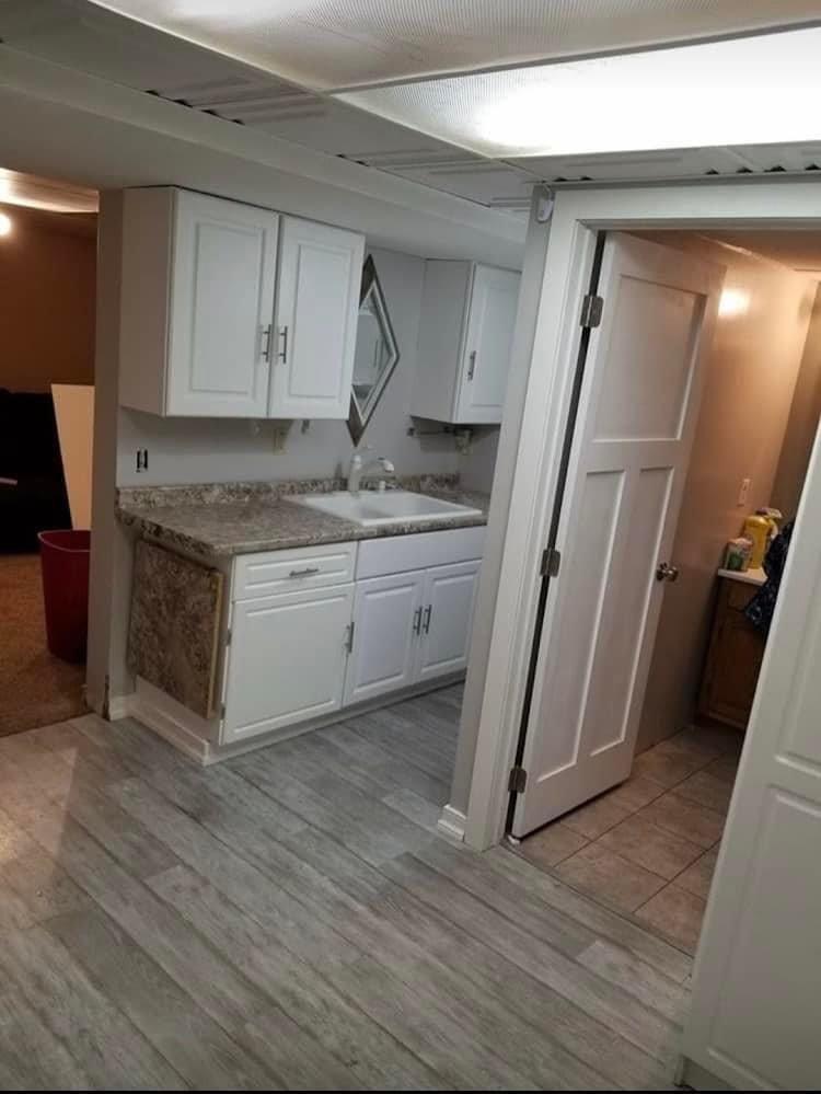 824 Park Street W