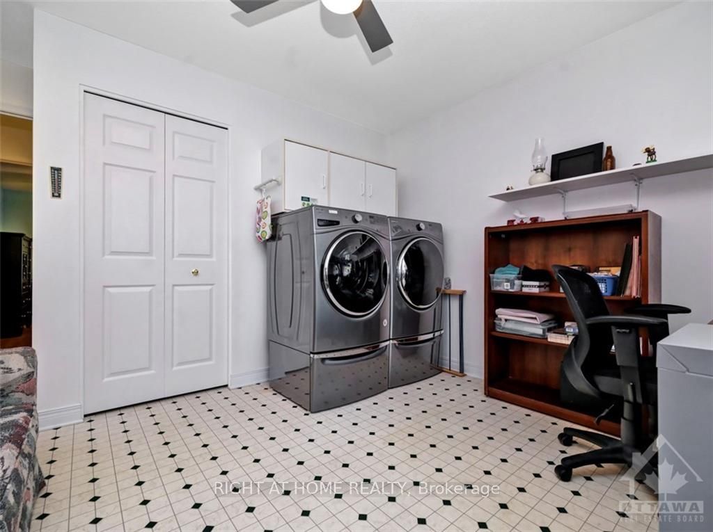 144 SANDRA Cres