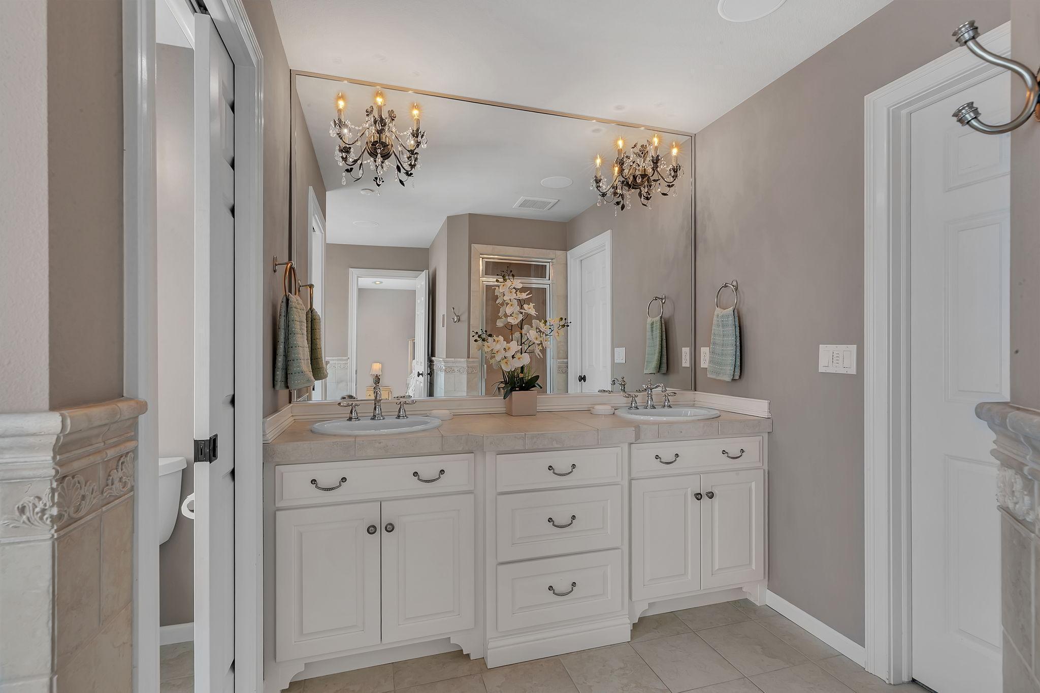 1621 Blackberry Circle