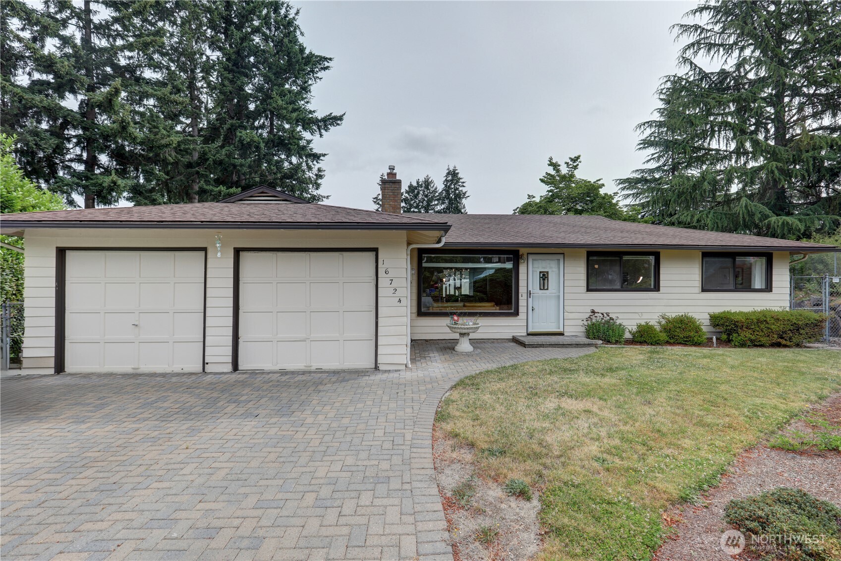 Bellevue - 16724 NE 22nd Street