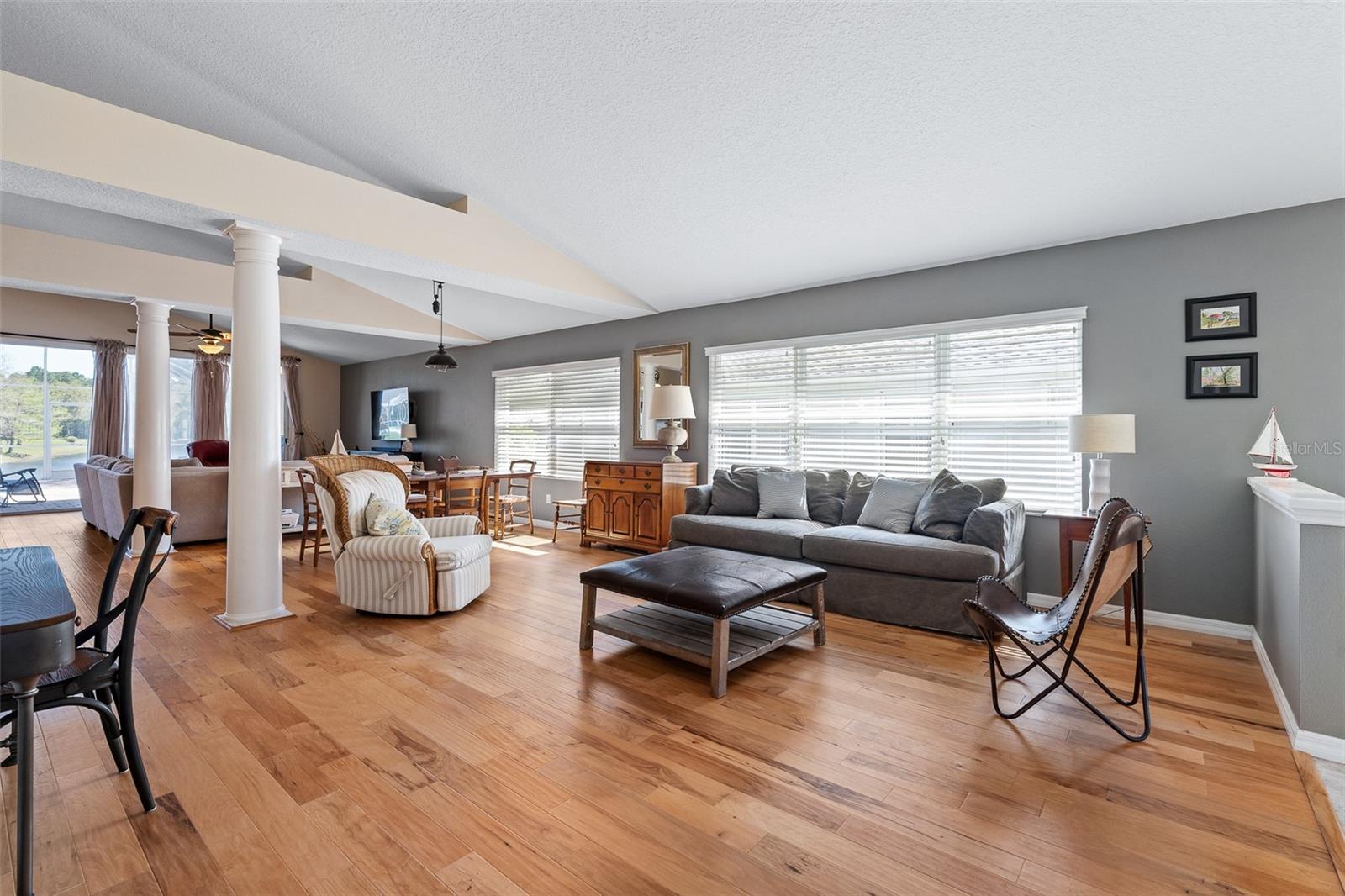 1404 Sunningdale Lane