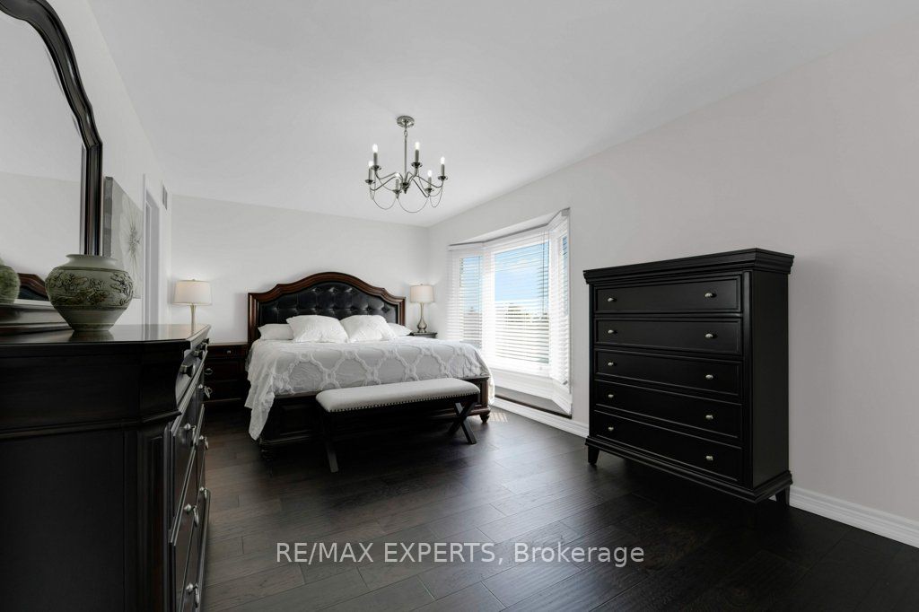 10 Esposito Dr