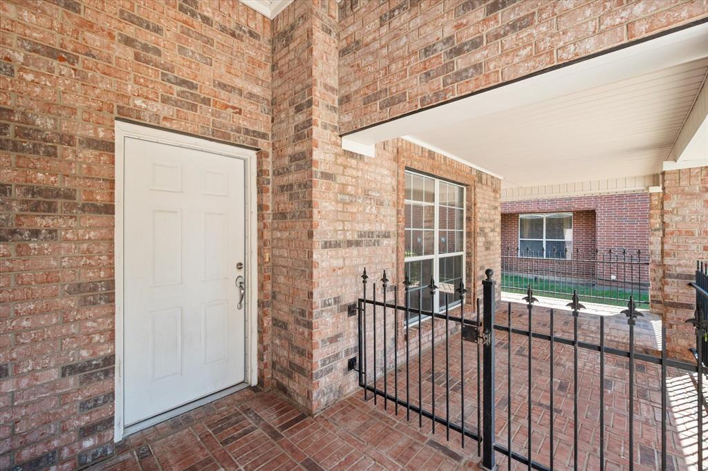 2724 Forest Lake Drive