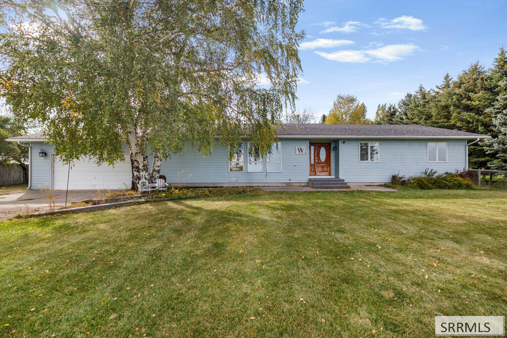 1181 Country Road
