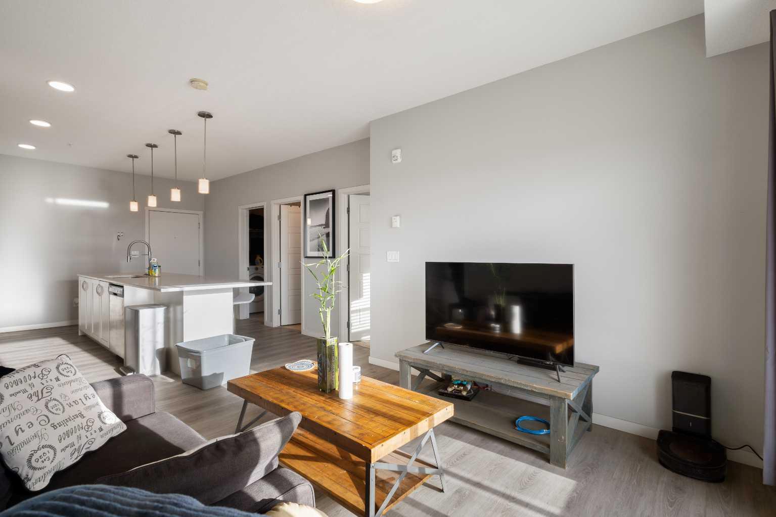 20 Seton Park SE 305